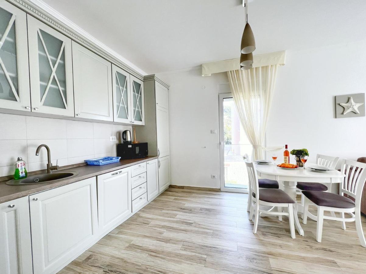Yourhome Beach First Line Dobra Voda Exterior foto