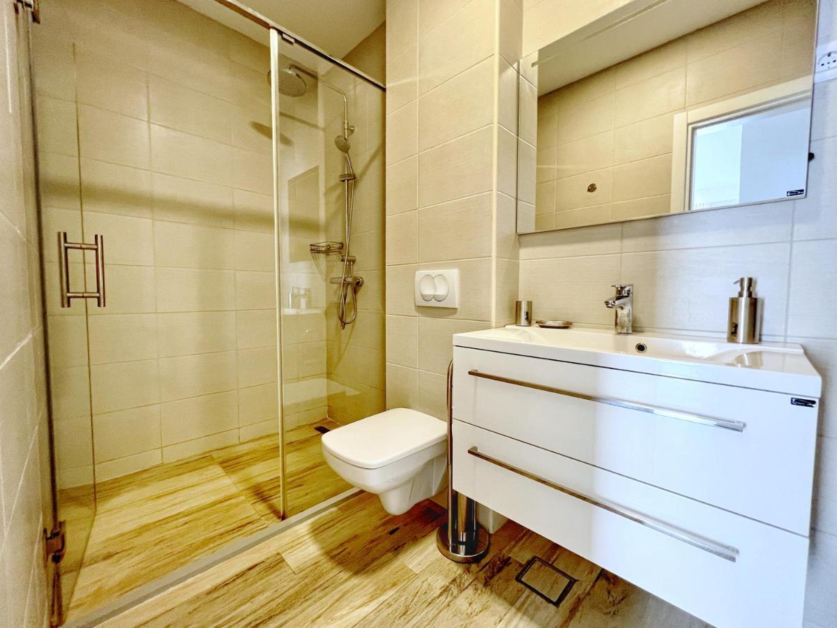 Yourhome Beach First Line Dobra Voda Exterior foto